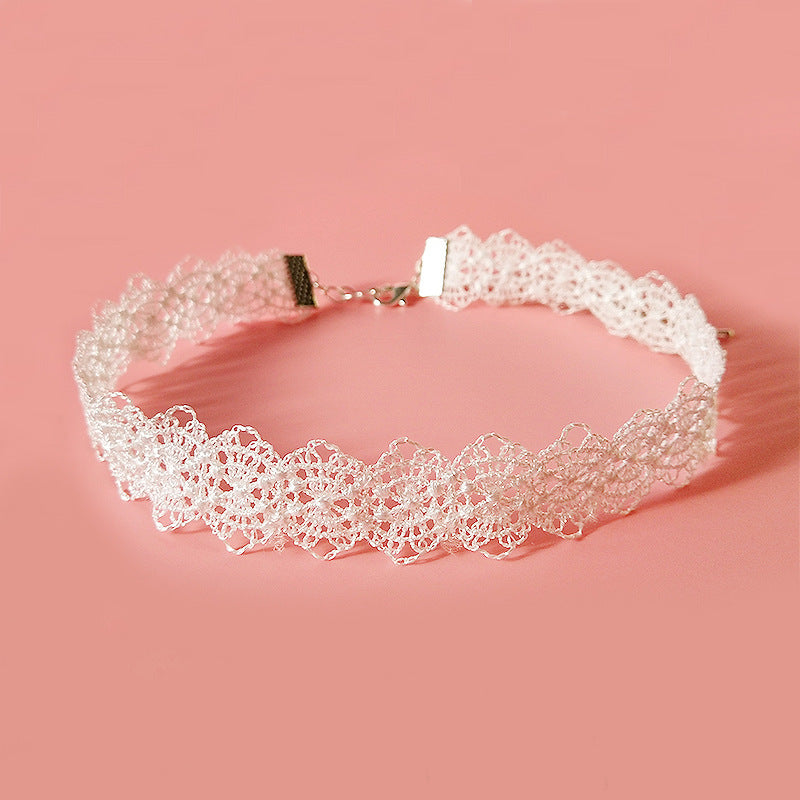 Classic Lace Choker