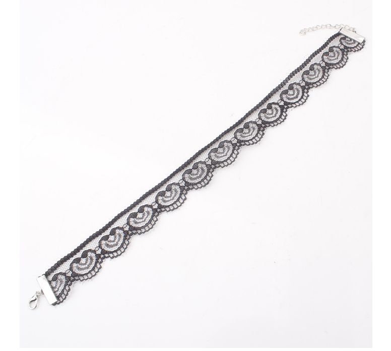 Modern Lace Choker