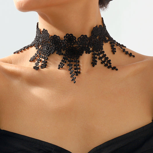 Gothic Clavicle Necklace