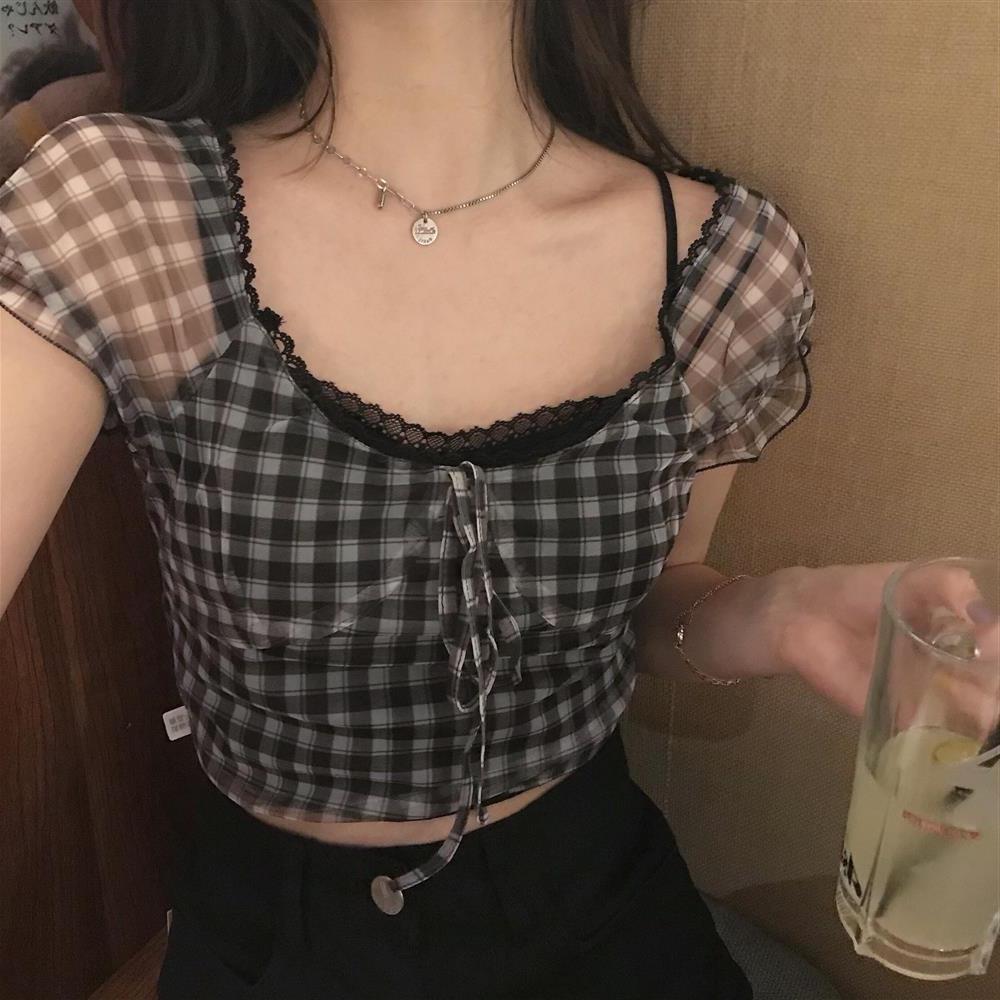 Black And White Plaid Short-Sleeved Shirt