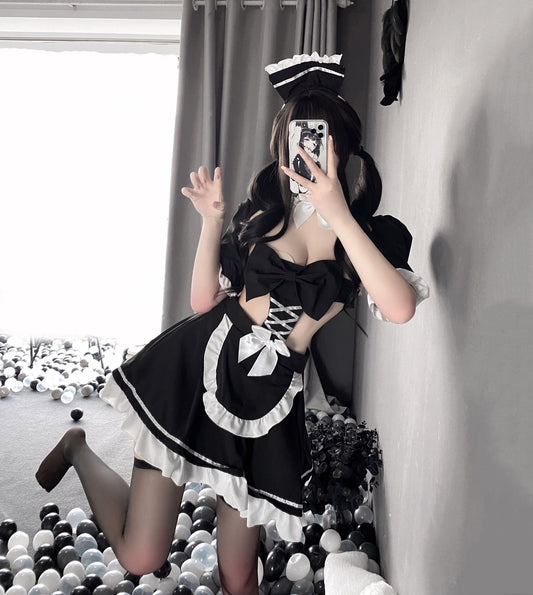 Blushing Beauty Maid Outfit