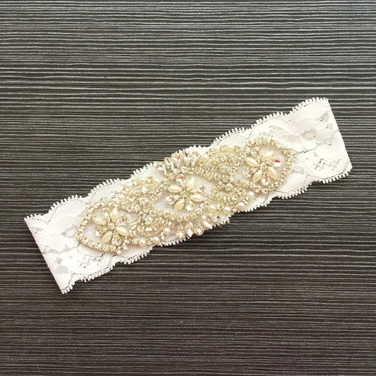 Lace Pearl Garter